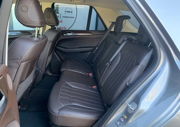 Mercedes-Benz GLE cena 109900 przebieg: 174000, rok produkcji 2016 z Będzin małe 497